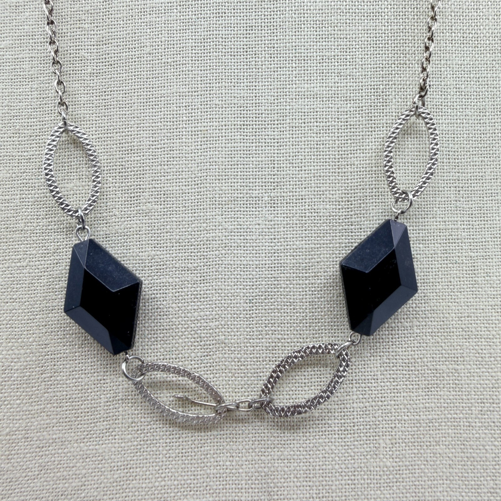 Vintage Silver Tone Black Geometric Lozenge Bead Necklace Textured Link Retro