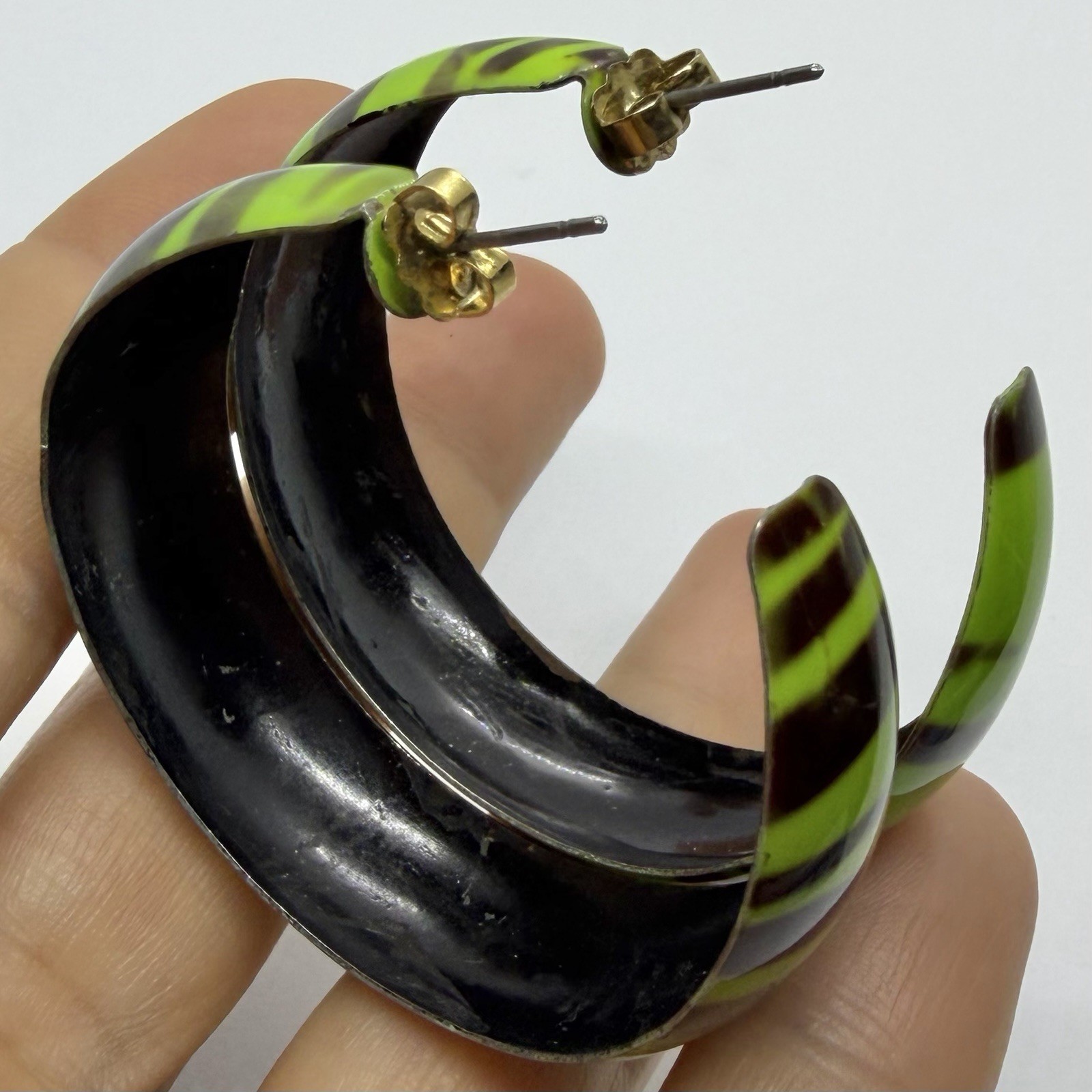 Vtg Big 80s Lime Green Earrings Black Enamel Stripe Hoop Statement Drop Post