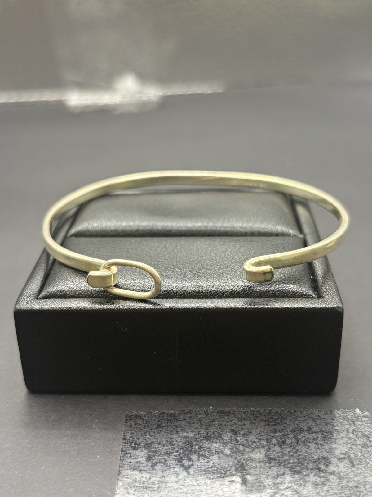 Vintage Sterling Silver Hook 7″ Clasp Bangle Bracelet 10 Grams Mexico F24