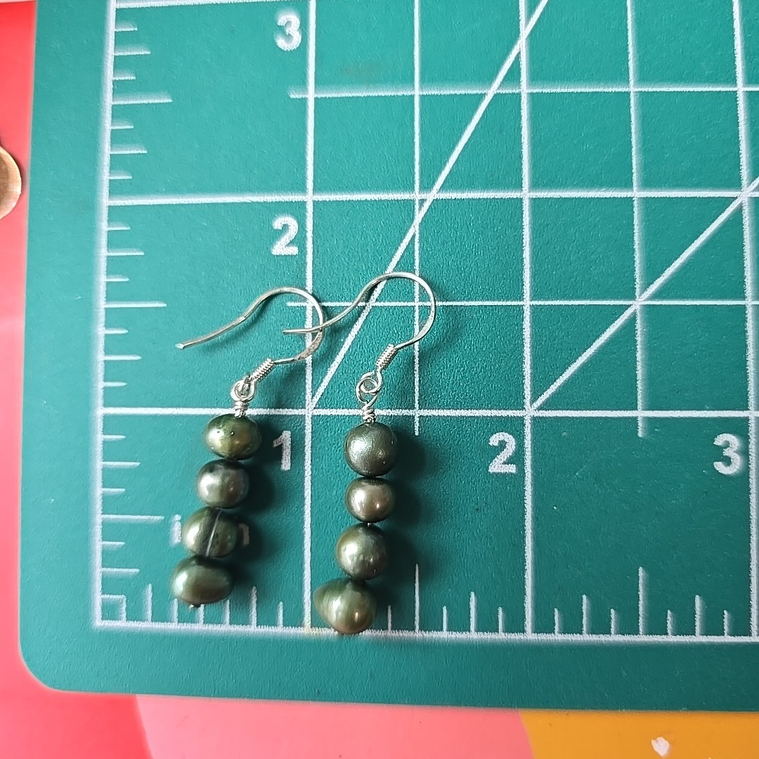 Vintage Sterling Silver Hook Green Dyed Pearls Dangle Pierced Earrings