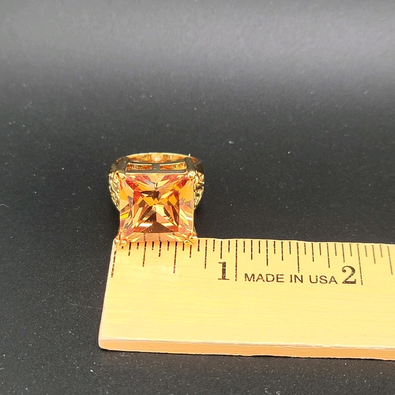 Vtg Sz 6 Ring Lg Citrine Cubic Zirconia 18KGE Fashion Jewelry Caged Lattice