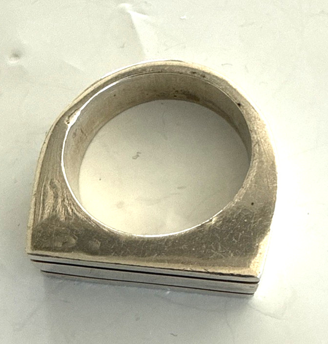 VTG Sterling Silver .925 Made in Mexico Square Top ring, 11.5 grams, size 7.5