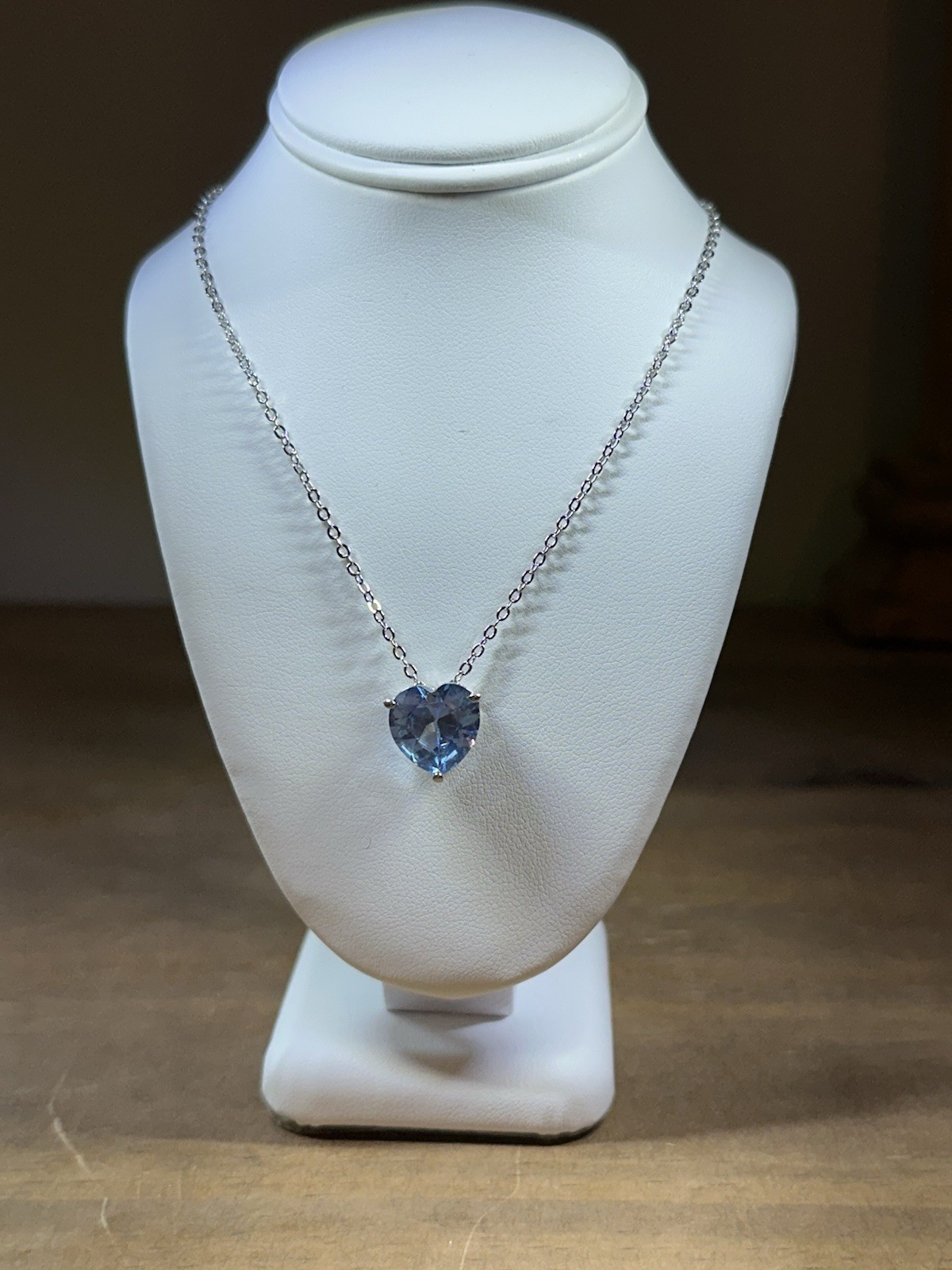 New Without Tags 10k White Gold Plated Blue CZ Heart Pendant Necklace 15-17”