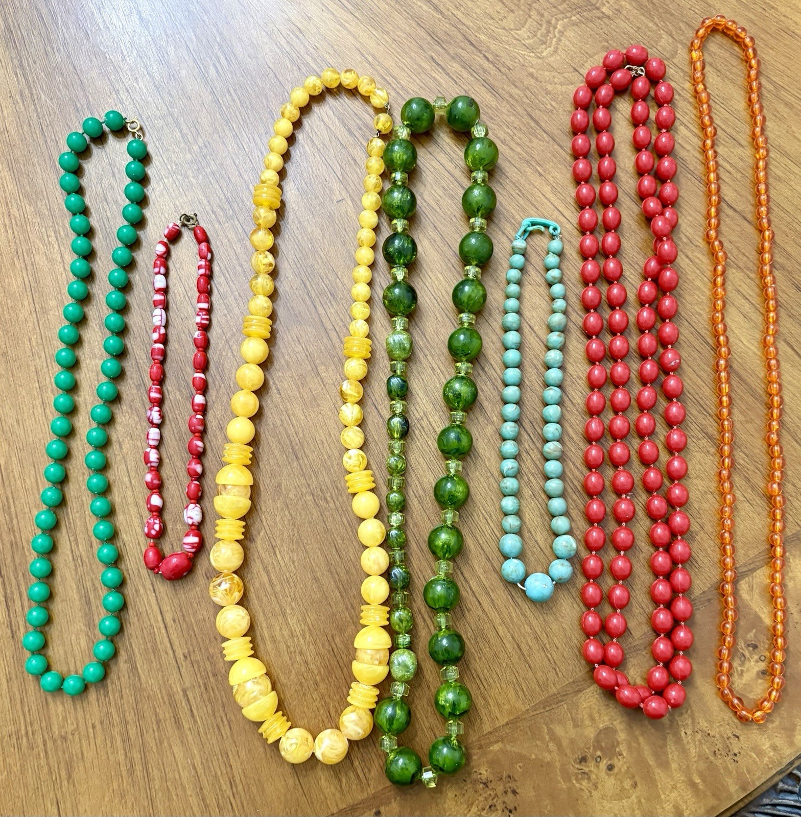 Vintage 1930 – 1960 Plastic Single Strand Beaded Necklace Lot MCM Art Deco