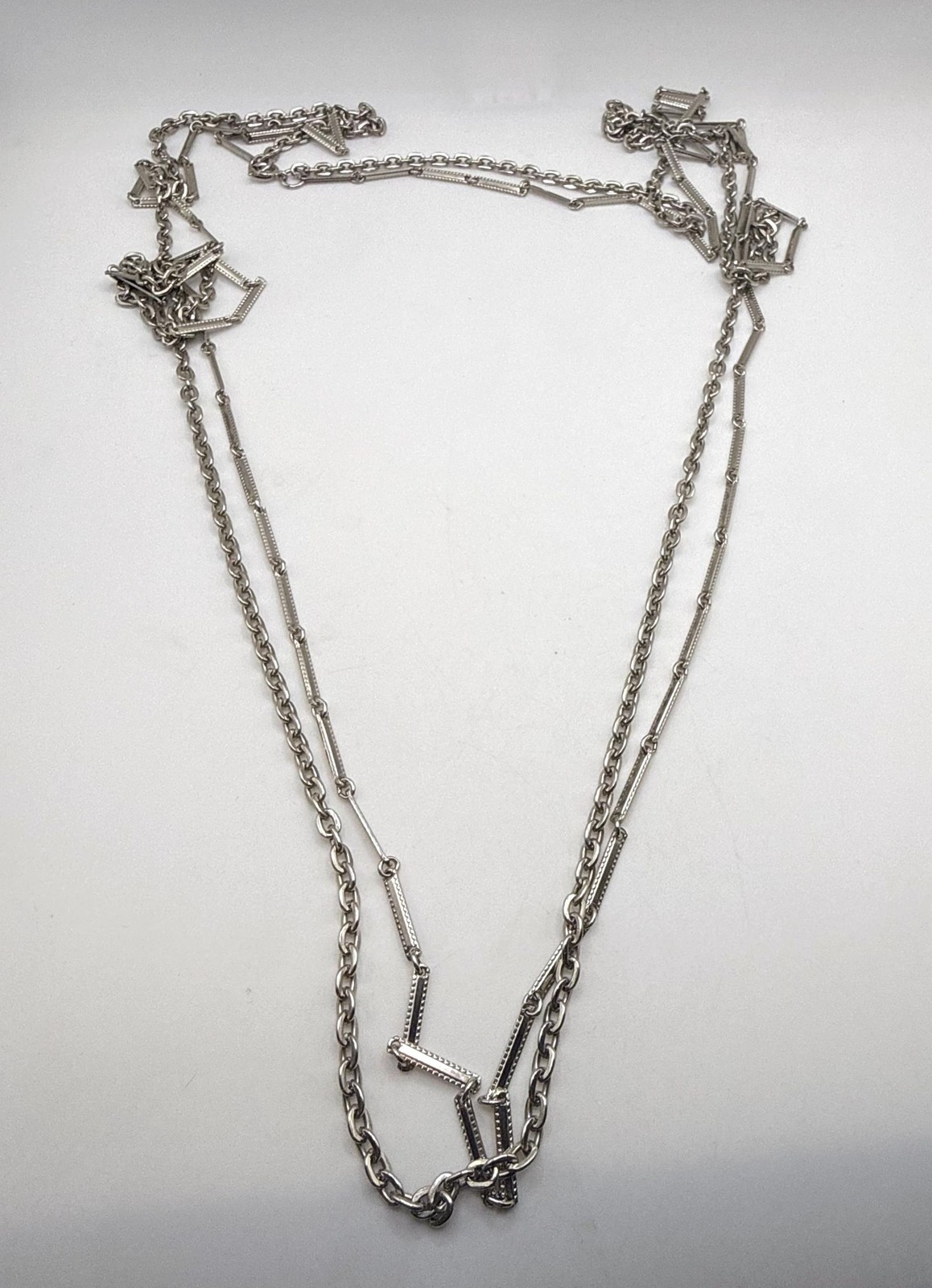 Vintage two strand long silver tone chain bar link