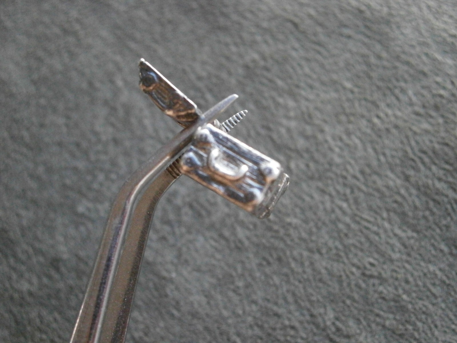 Opening Treasure Chest Vintage Sterling Silver Bracelet Charm Pendant 5.0g