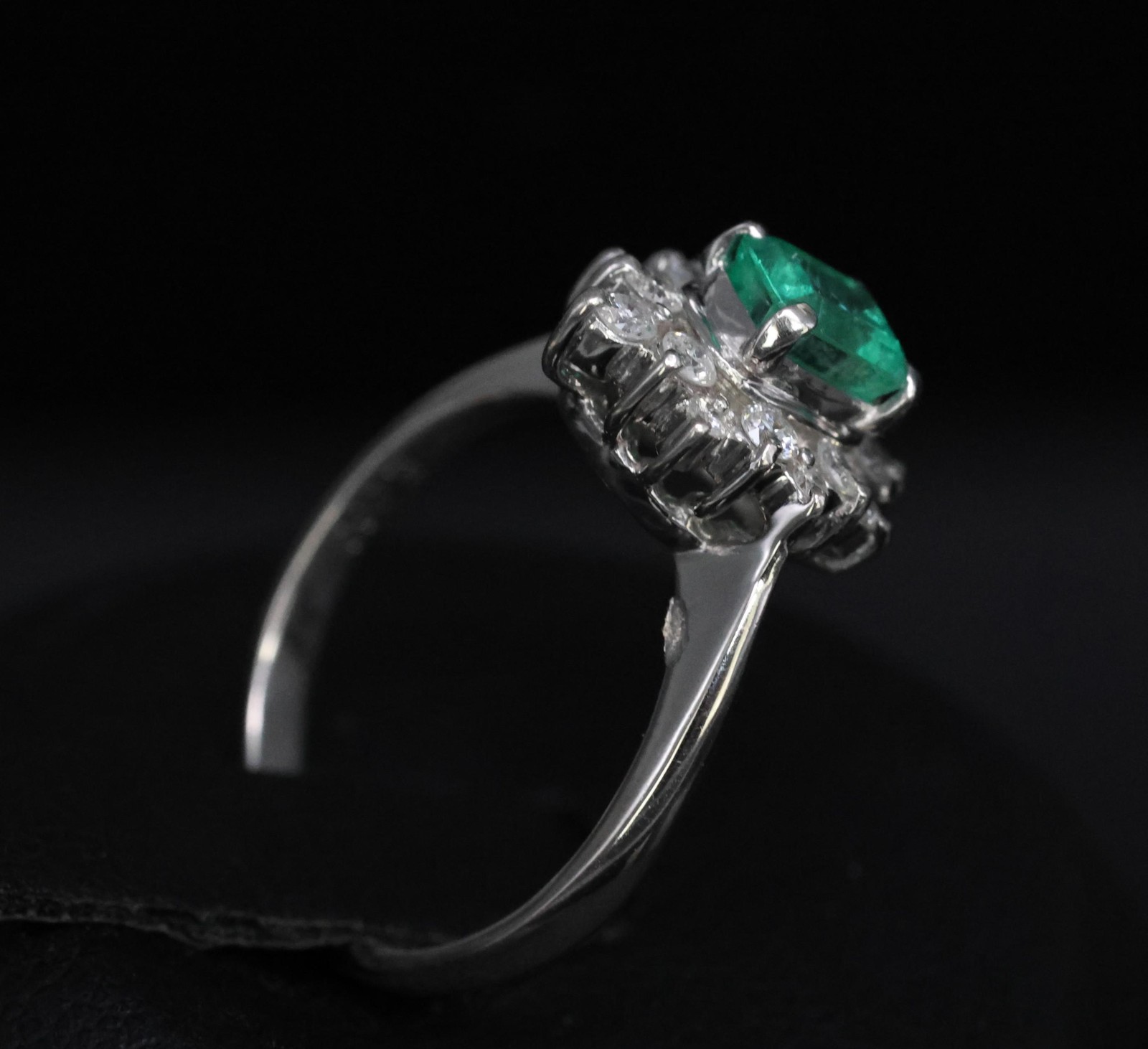 Fine Vintage 0.60ct Colombian Emerald 0.26ct Diamond Platinum Ring Size 4.75