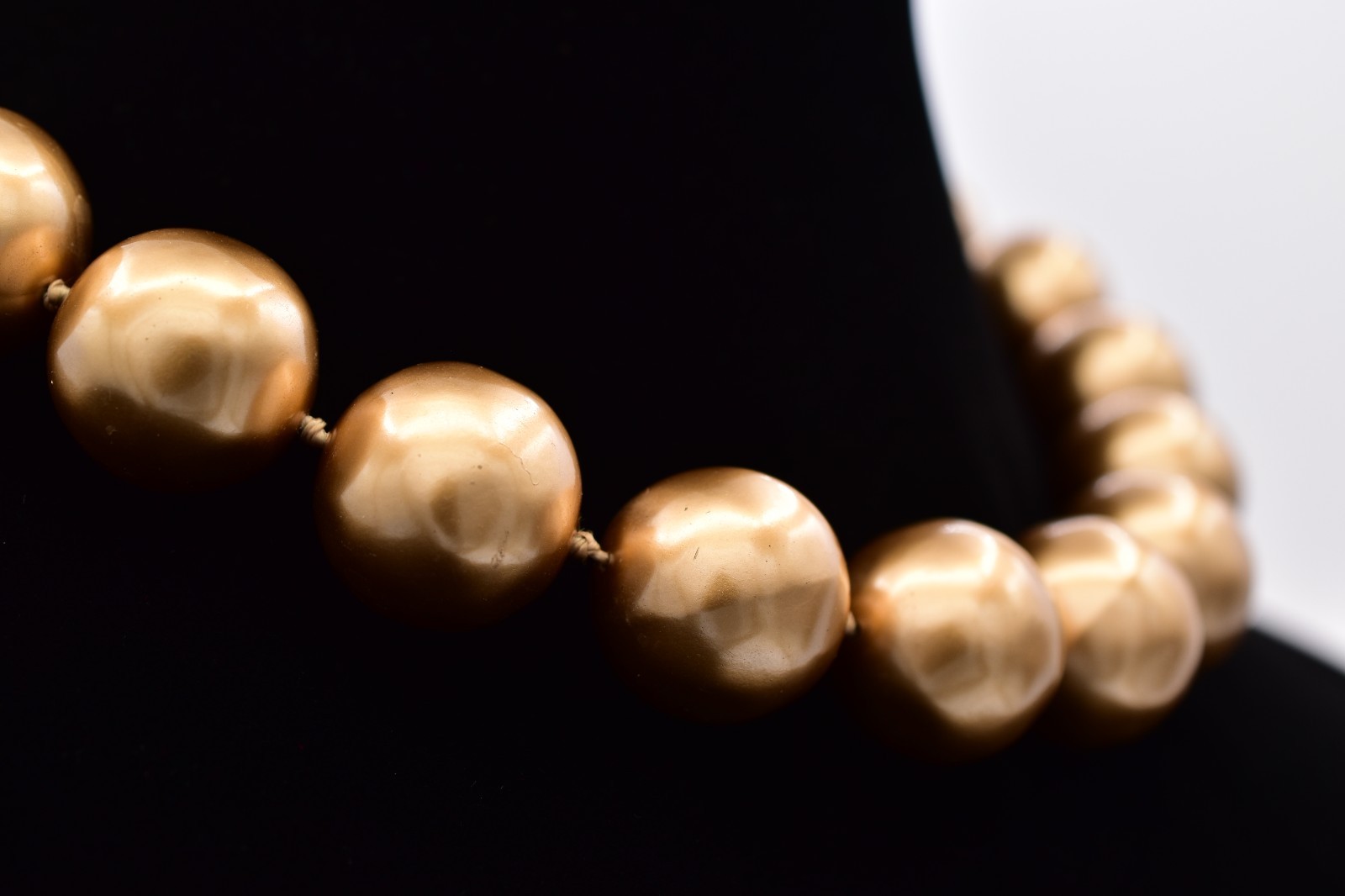 Vintage Chunky Gold Pearl Choker Necklace Large Beaded Statement Collar 80s BinI