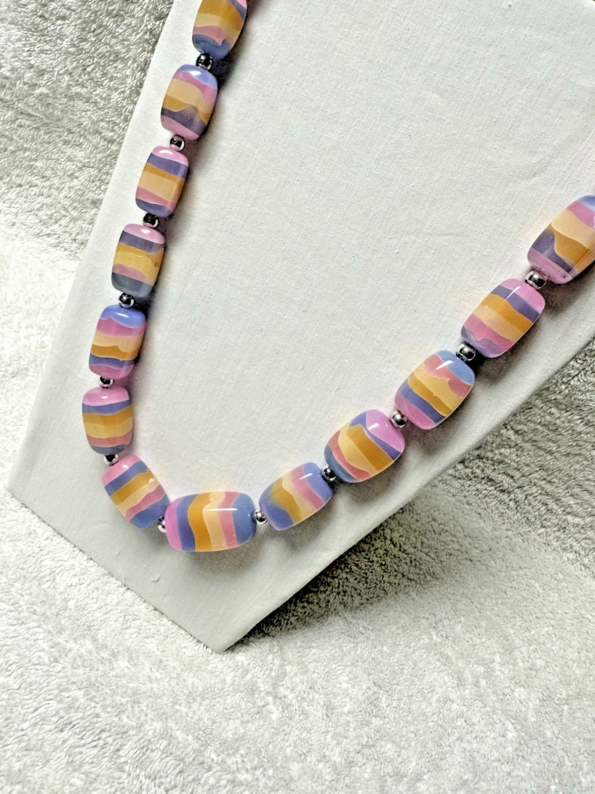 Vintage MCM Estate 30” Chunky Pastel Lucite Bead Strand Necklace n0129