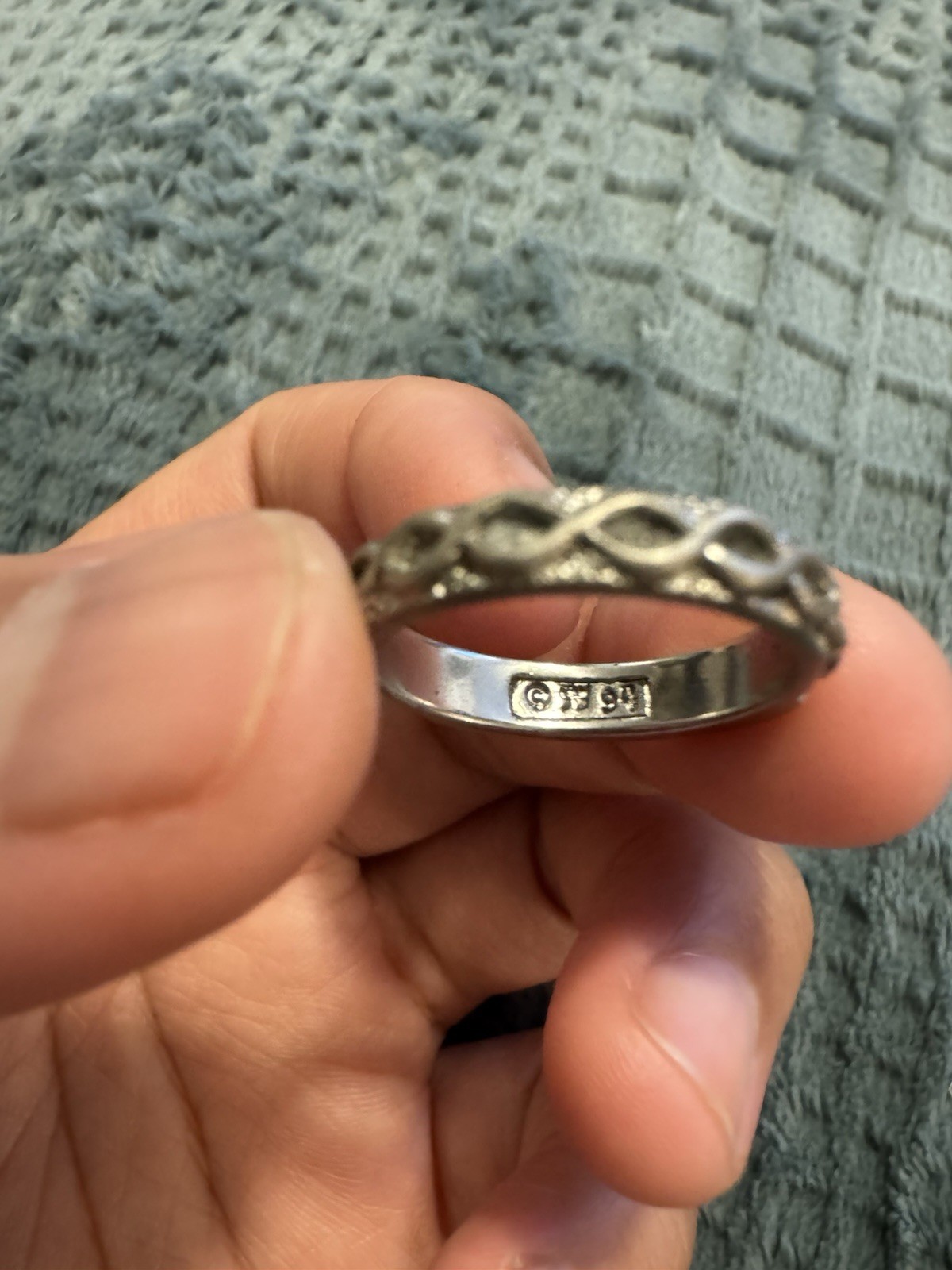 Vintage Navajo Silver chip Inlay – Size 6 Ring