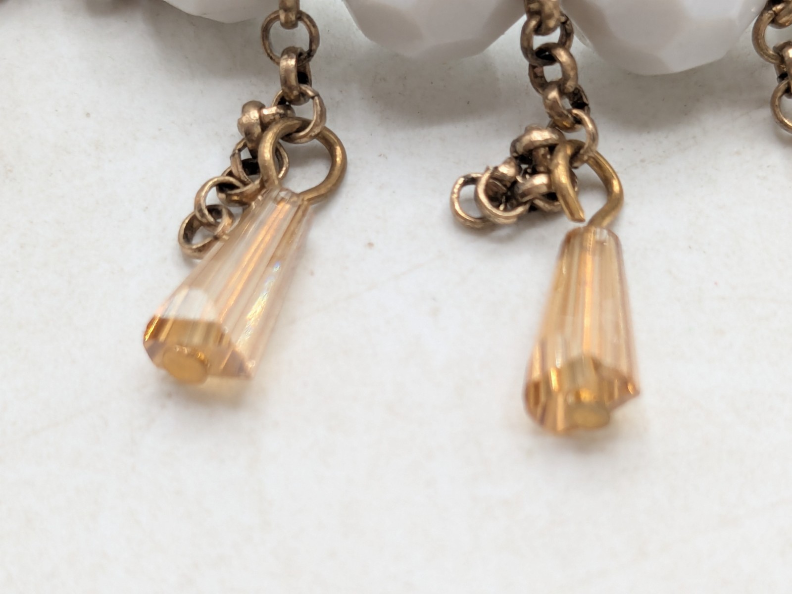 Vintage Gold Tone White Beaded Bracelet with Champagne Color Dangles
