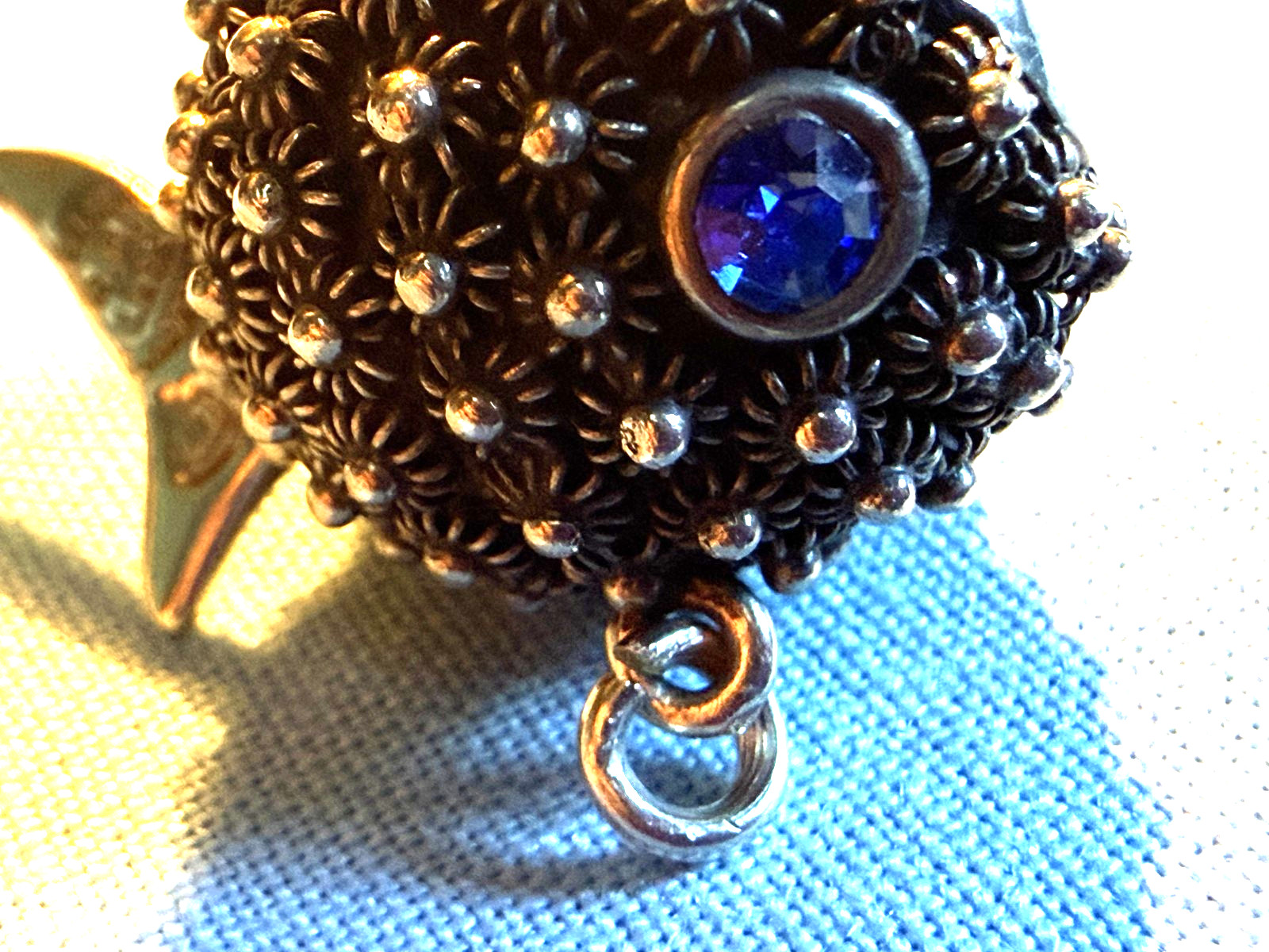 VTG MEXICO CUERA. R.D. EAGLE 17 CANNETILLE FLOWER OPEN MOUTH PUFFER FISH PENDANT