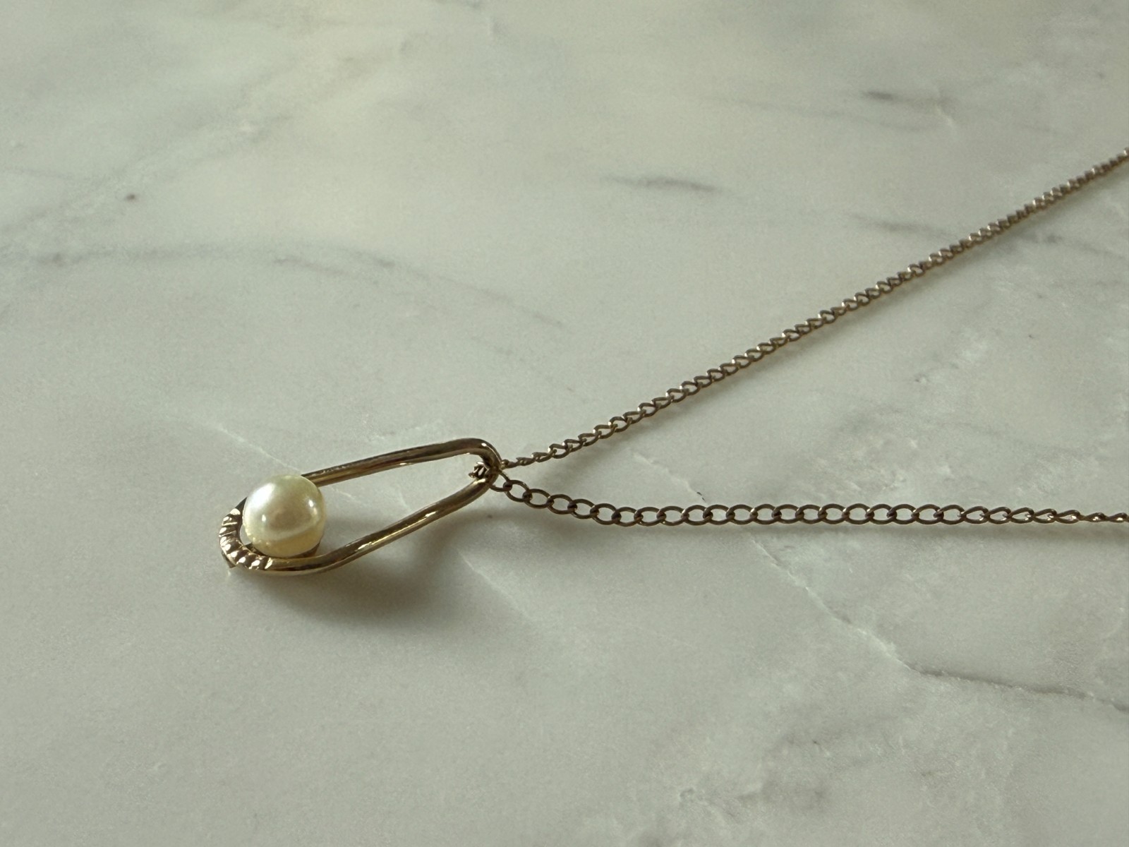 Vintage D.E.C. 1/20 14K GF Pearl Pendant Necklace 17” Gold Filled Teardrop