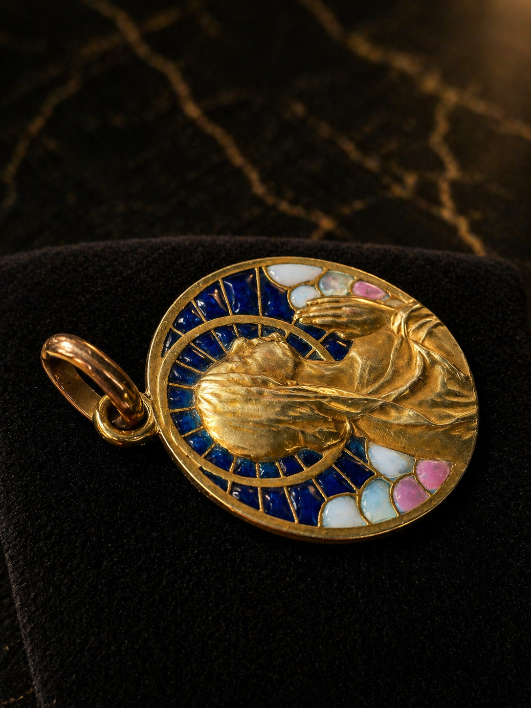 Antique Art Nouveau 18K Gold Virgin Mary Plique-à-Jour Enamel Pendant c1900 Rare