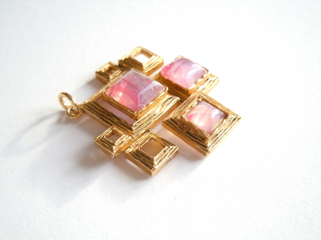 Vintage Pendant Square Glass Stones Pink 21.4 G/5.2 X 4.6 Cm