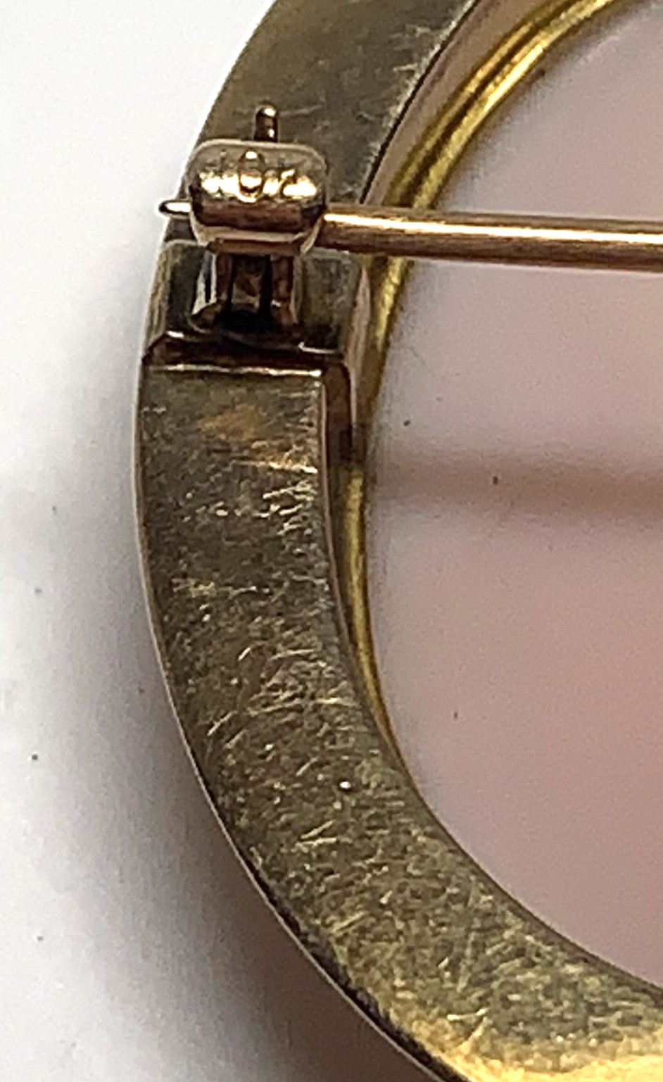 Vintage 10k Gold Right Facing Hand Carved Cameo Brooch Pin Pendant