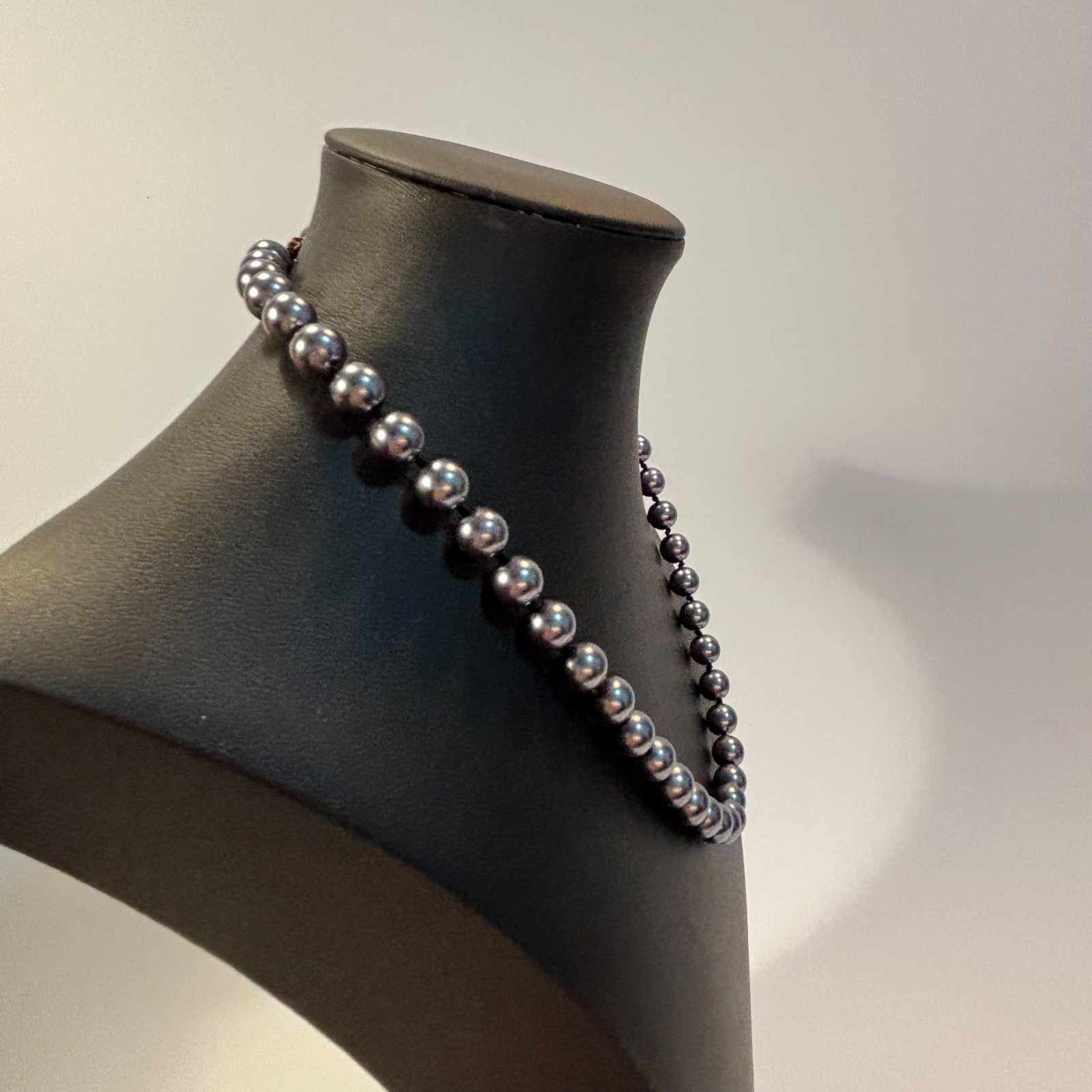 Pearl Necklace Vintage Mid Century Classic Jewelry Black Silver Tone