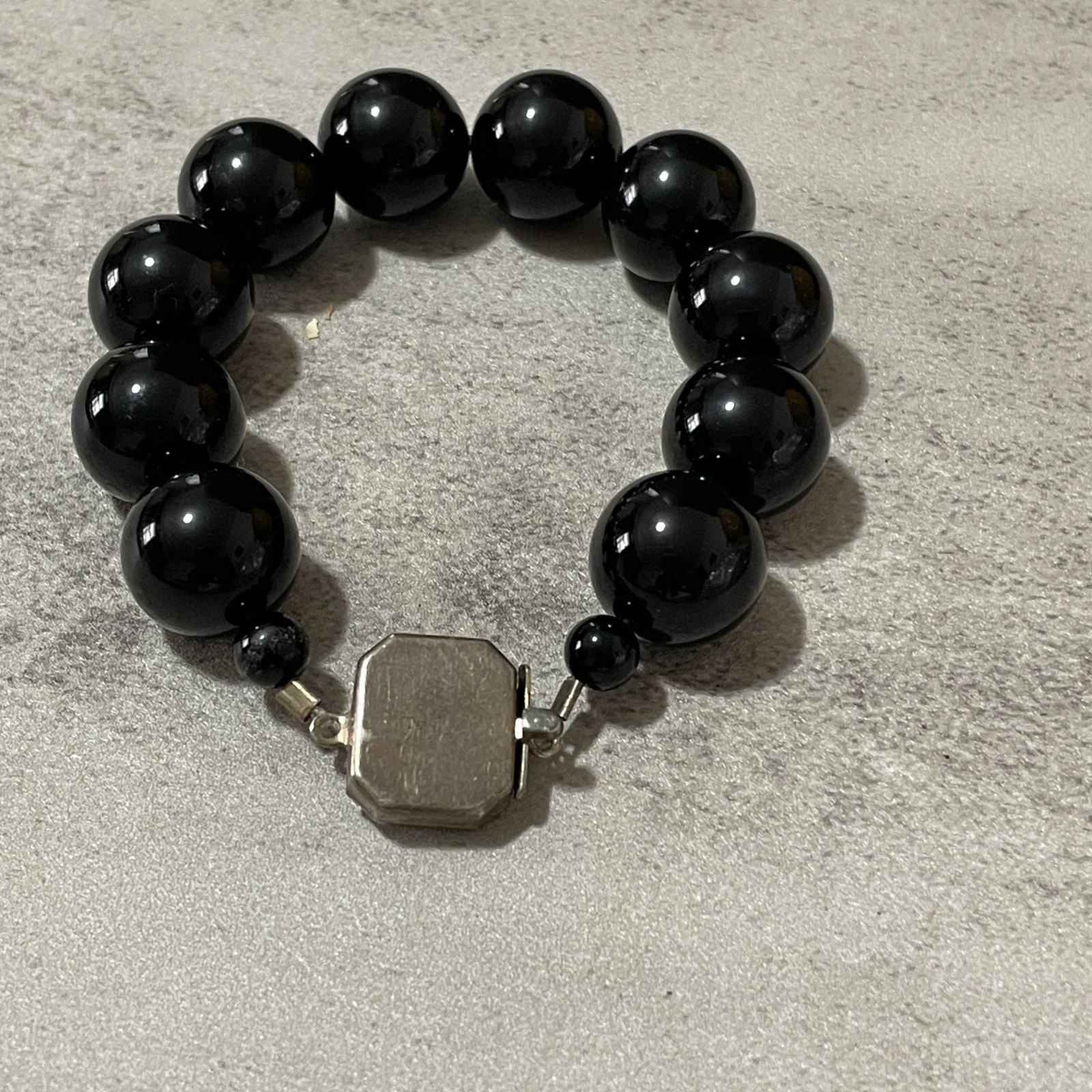 Vintage Sterling Silver Square Clasp Black Onyx Polished Bead Bracelet 6″ Small