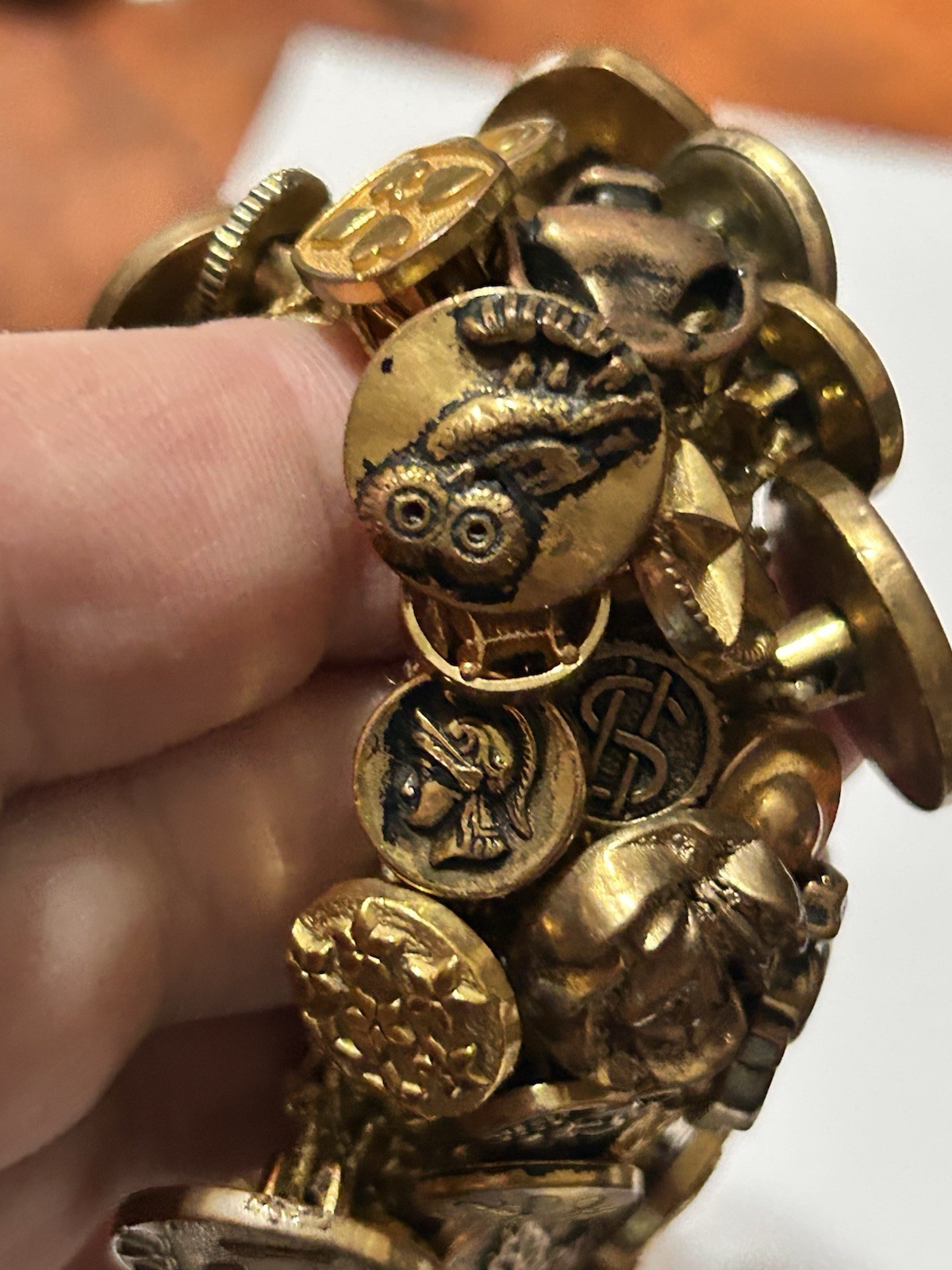Vintage Mid-Century Buttons Bracelet Stretchy Crochet Gold Tone Victorian Style