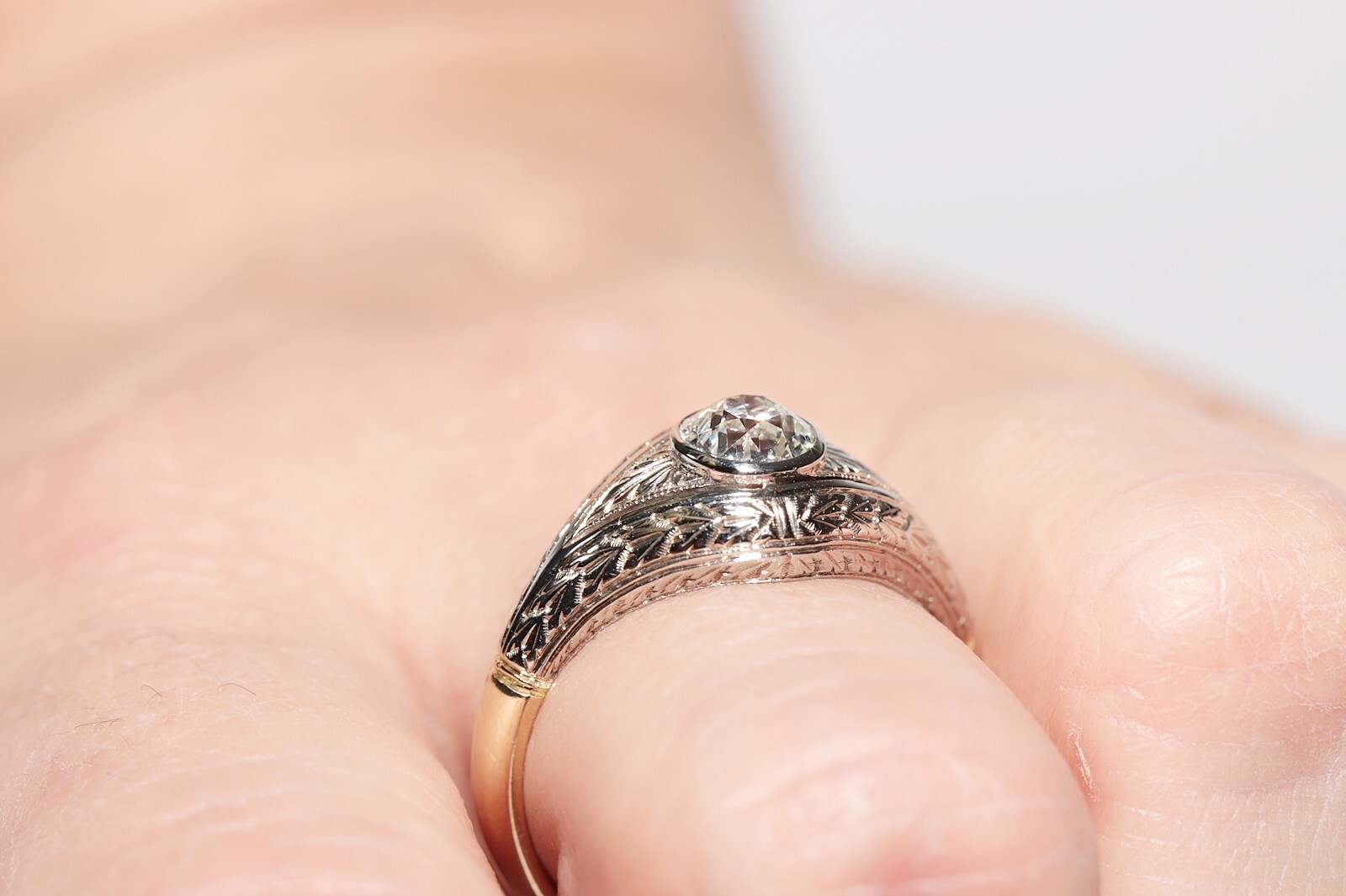 Antique Circa 1920s Art Deco 18k Gold Natural Diamond Decorated Solitaire Ring