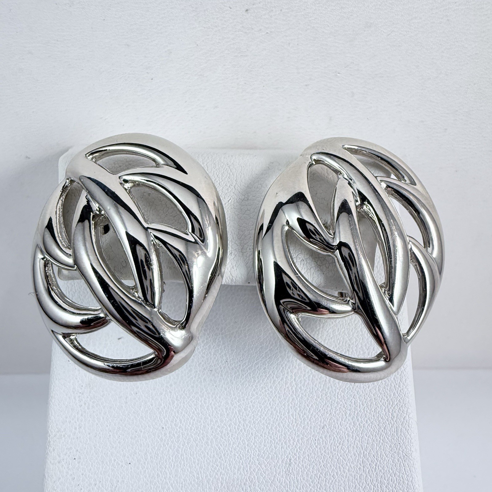 Vintage NAPIER Signed Silver Tone Adjustable Clip on Earrings