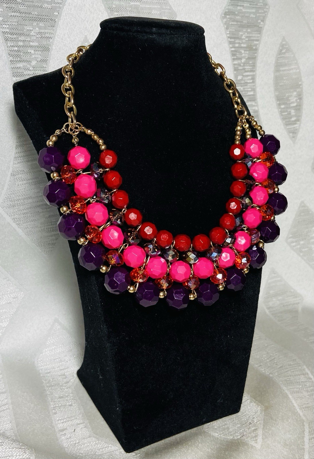 Vintage Chunky Beaded Statement Bib Necklace Pink Red Purple Red Gold Tone 18”