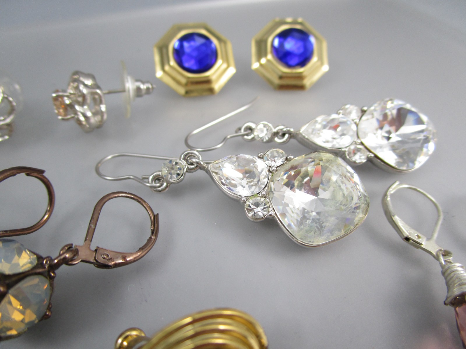 Vtg Mod Varying Colors & Multi Styles LOT of 10 Post Pierced Earrings 177M