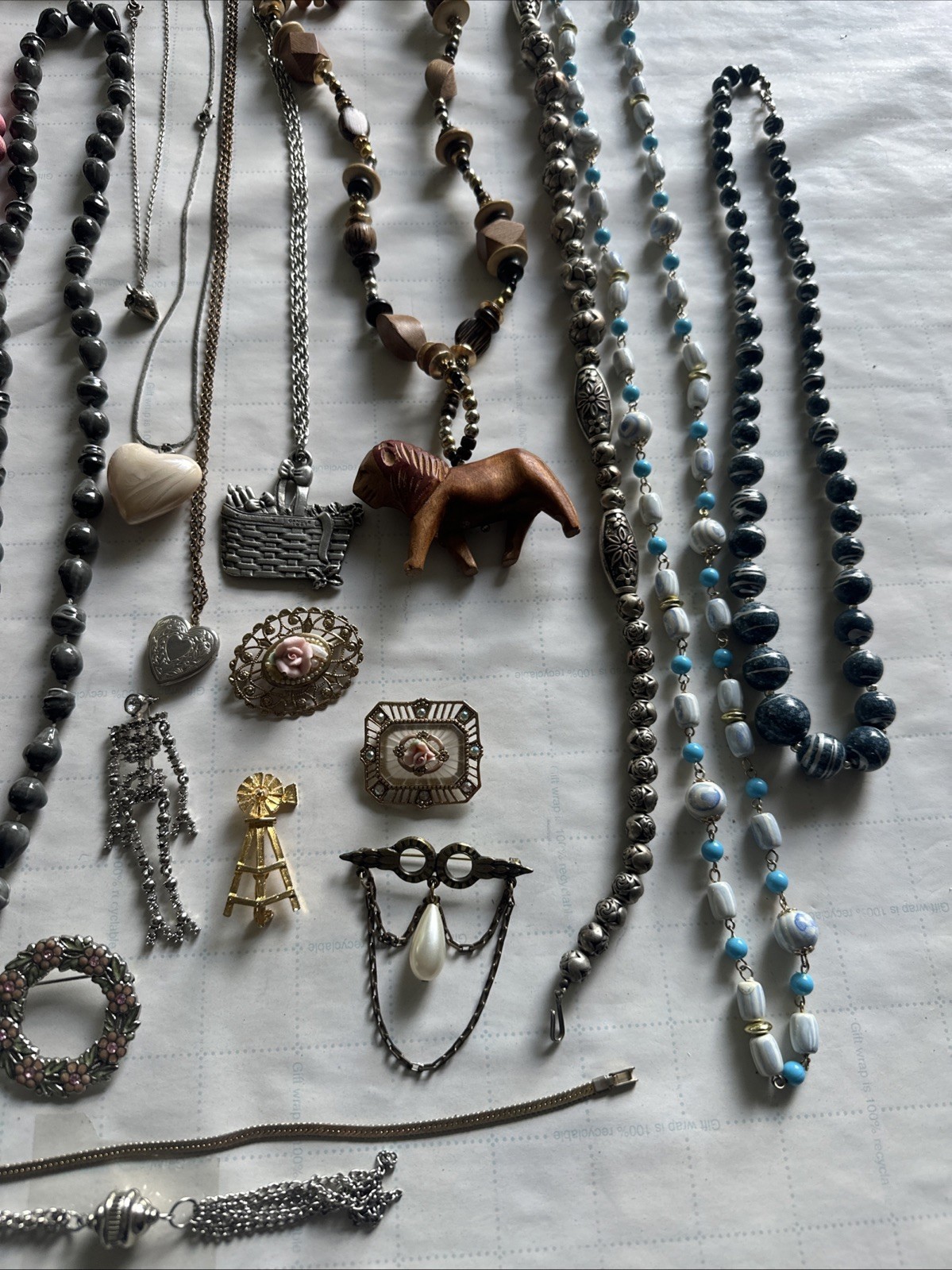 Lot Of Vintage Jewelry Mix Signed Unsigned Mix