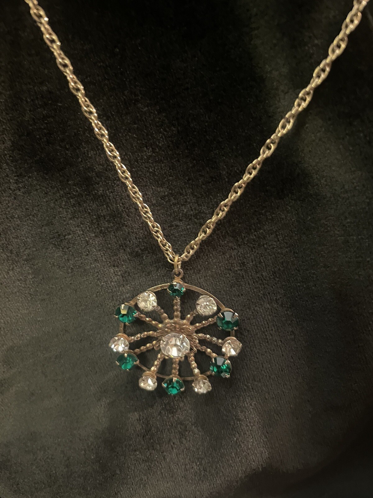 Vintage CA Co 12K Gold Filled 24″ w Green & Clear Stone Starburst Pendant🌺🌺