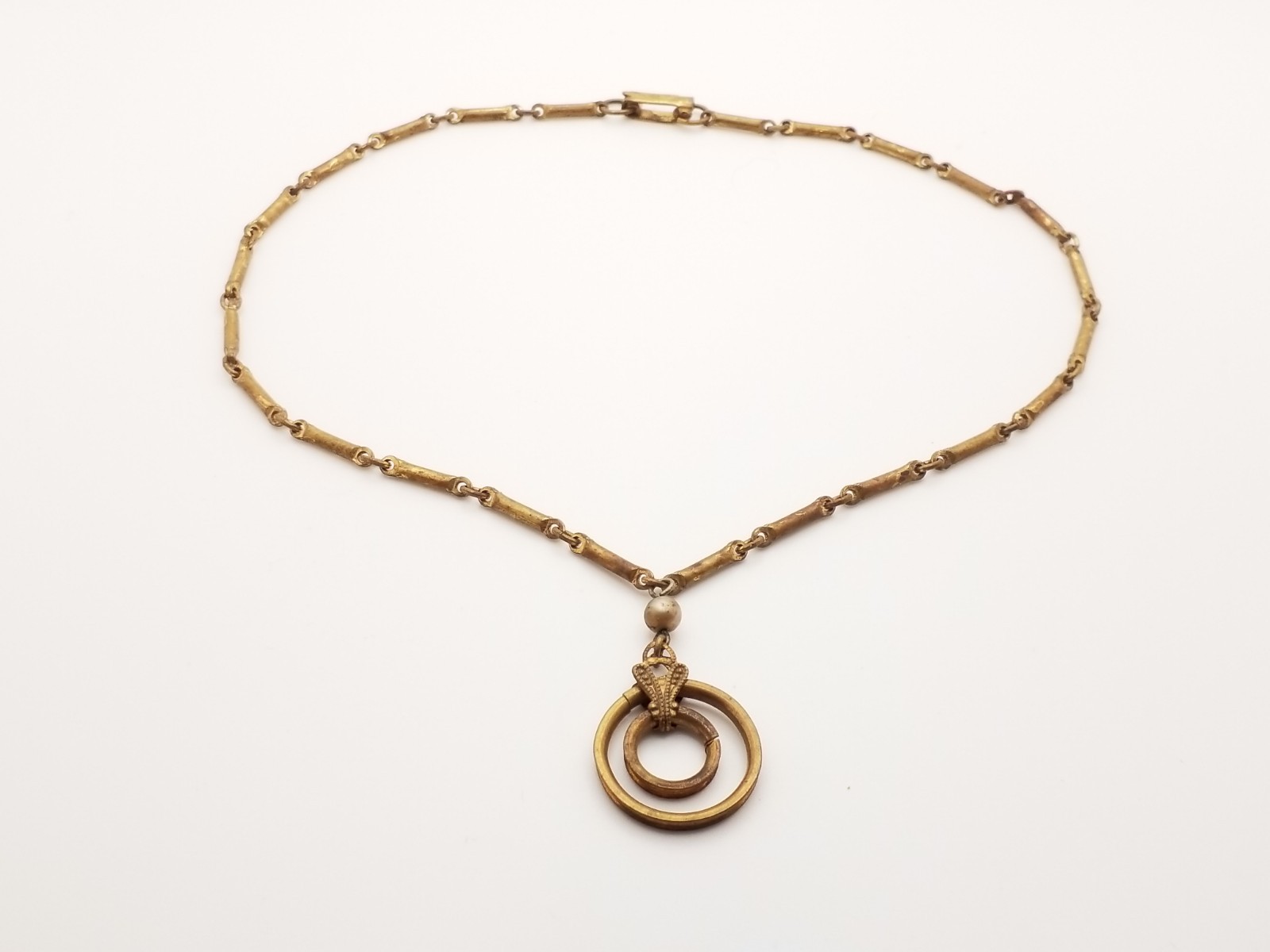 Antique Gold Tone Bar-Link Style Chain Necklace Door Knocker Pendant Circles 14″