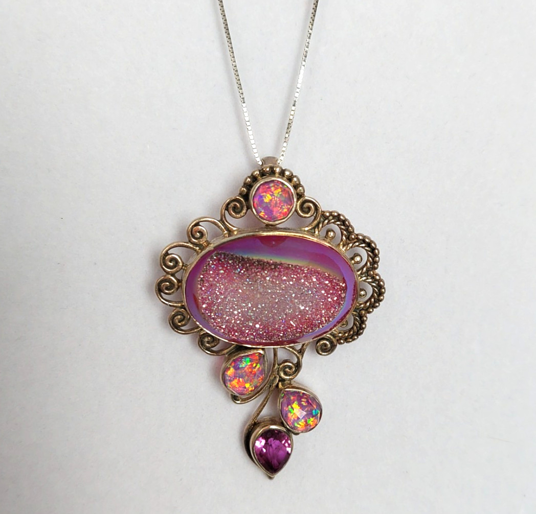 Vintage Sajen 925 Pendant Beautiful Aurora Open Geode Pink Druzy Quartz
