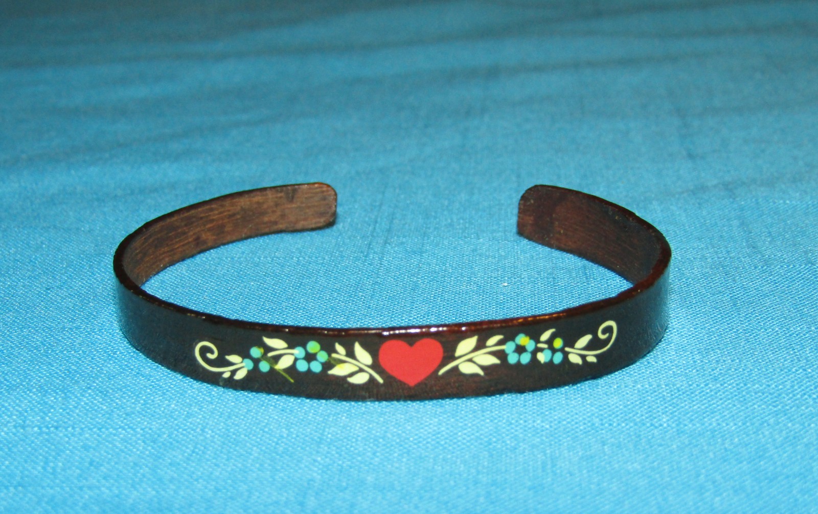 Vintage Hand-Painted Folk Art Wooden Cuff Bracelet 2 1/4″ Across