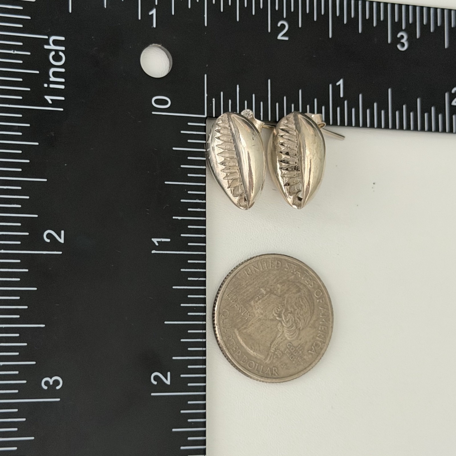 Vintage 925 Sterling Silver Cowrie Shell Shaped Post Earrings