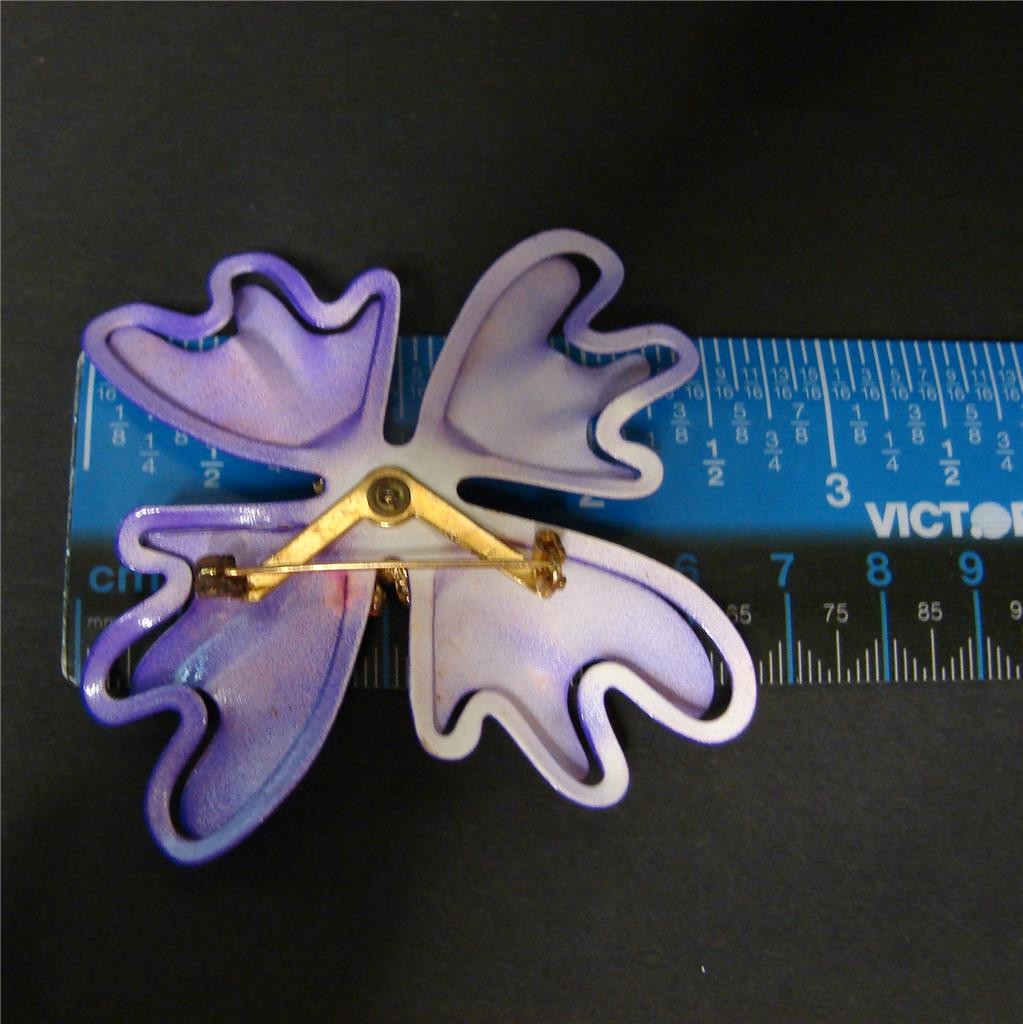 Vintage Retro Mod 60’s Purple Enamel Metal Daisy Flower W Cut Out Petals Pin Bro