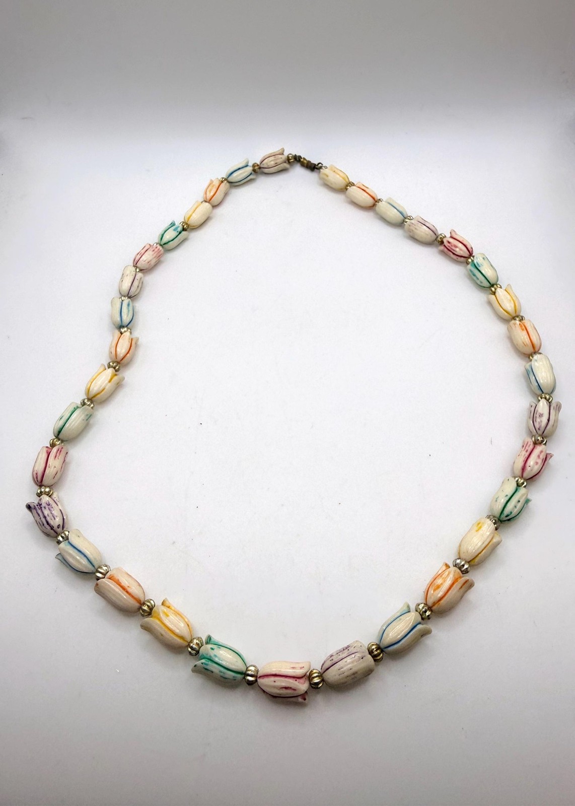 Vintage colorful textured off white acrylic tulip beaded necklace