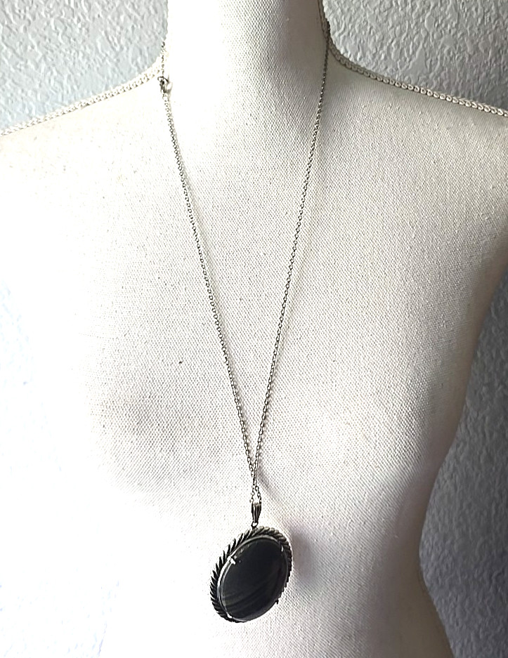 Vintage Retro Silver Plated Green Agate Stone Pendant Chain Necklace 30″L