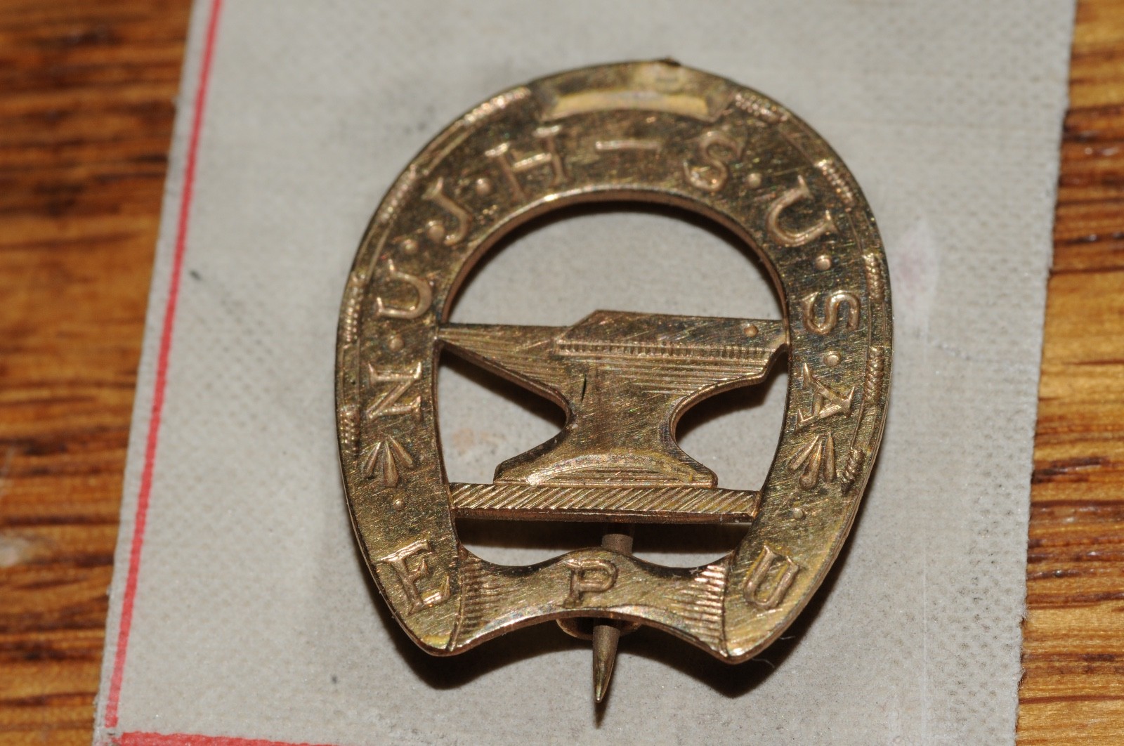 Horseshoe Anvil N.U.J.H.-S. U.S.A. EPU Pin 1905 Gold Filled Salesman Sample old*