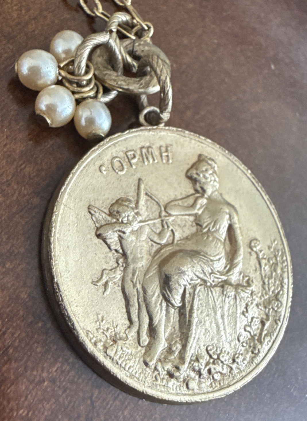 RARE Catherine Popesco Cherub Gold Tone Medal Faux Pearl Medallion Necklace VTG