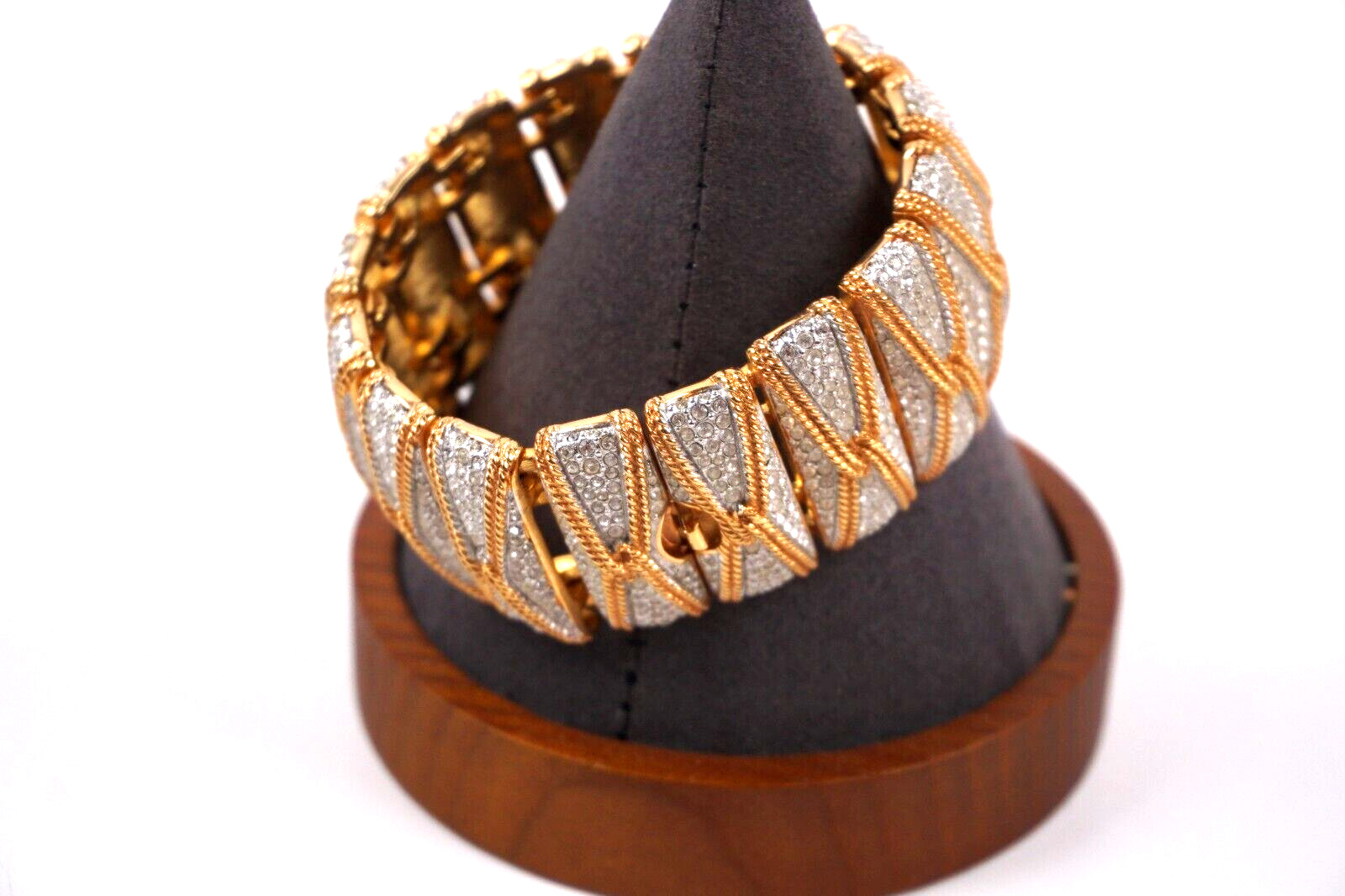 VTG MASSIVE SWAROVSKI PARIS HAUTE COUTURE CRYSTAL ELEGANT STATEMENT BRACELET 7″