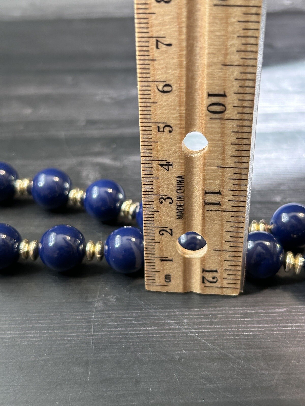 Vintage blue genuine lucite necklace Dark Blue BEAUTIFUL! Made In China! 15”