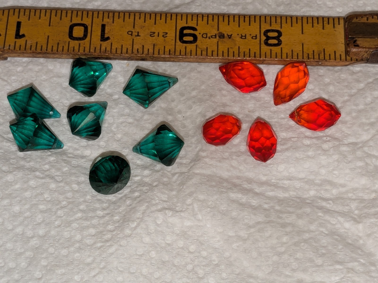 Antique Czech Emerald Green Crystal Faceted Briolettes Drops Estate Find