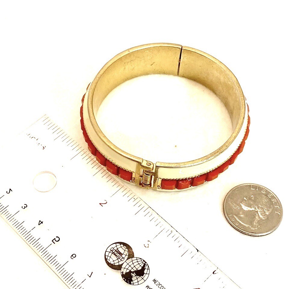 Vtg Gold Tone Hinged Cream Enamel Orange Resin Minimalist Bracelet Bangle Rare B