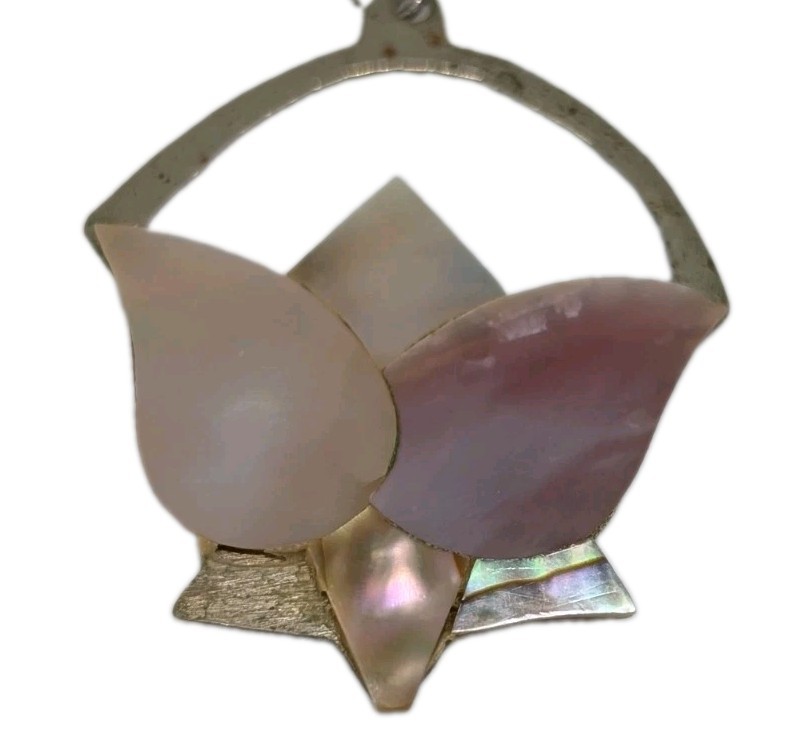 Vintage Alpaca Mexico 1980s Mother of pearl lotus flower earrings