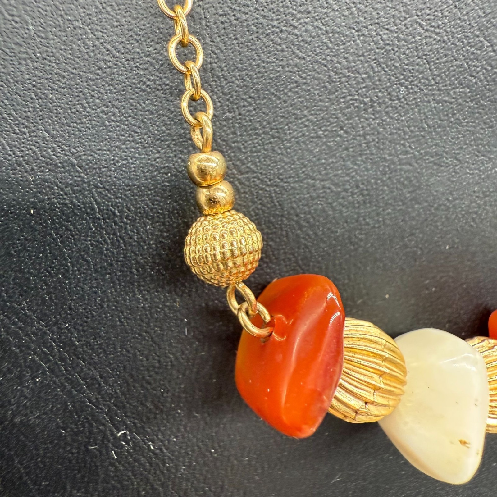 VTG Avon Necklace Beaded Gold Tone Orange Cream Signed 18.5 Inches