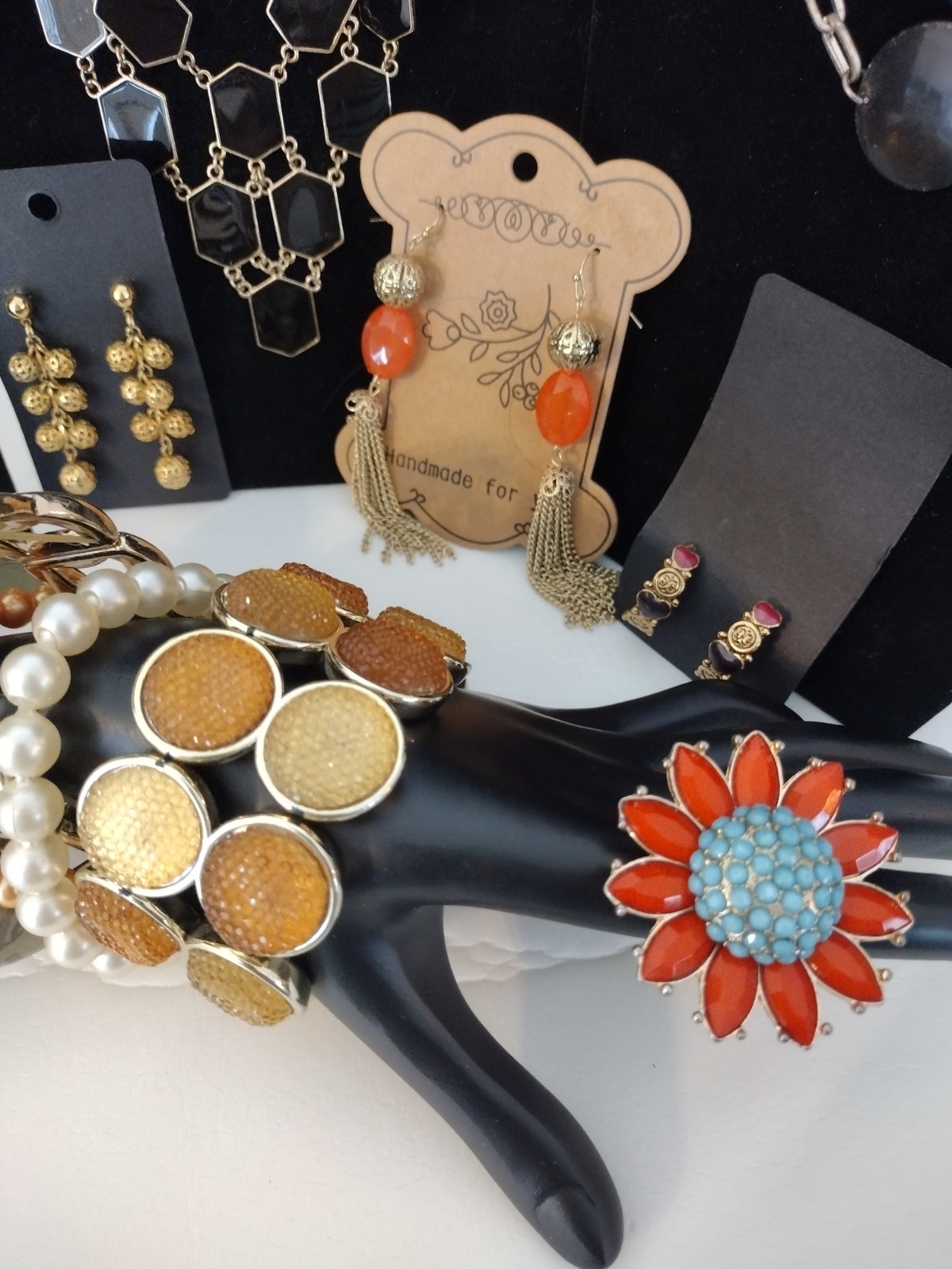 18 PC Vintage To Now Fashion SPRING STATEMENT JEWELRY 100% Wearable No Broken