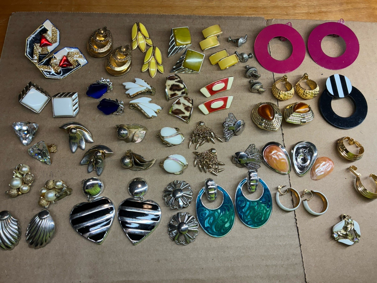 vintage earring lot modern mod 60’s – 80’s lot mixed