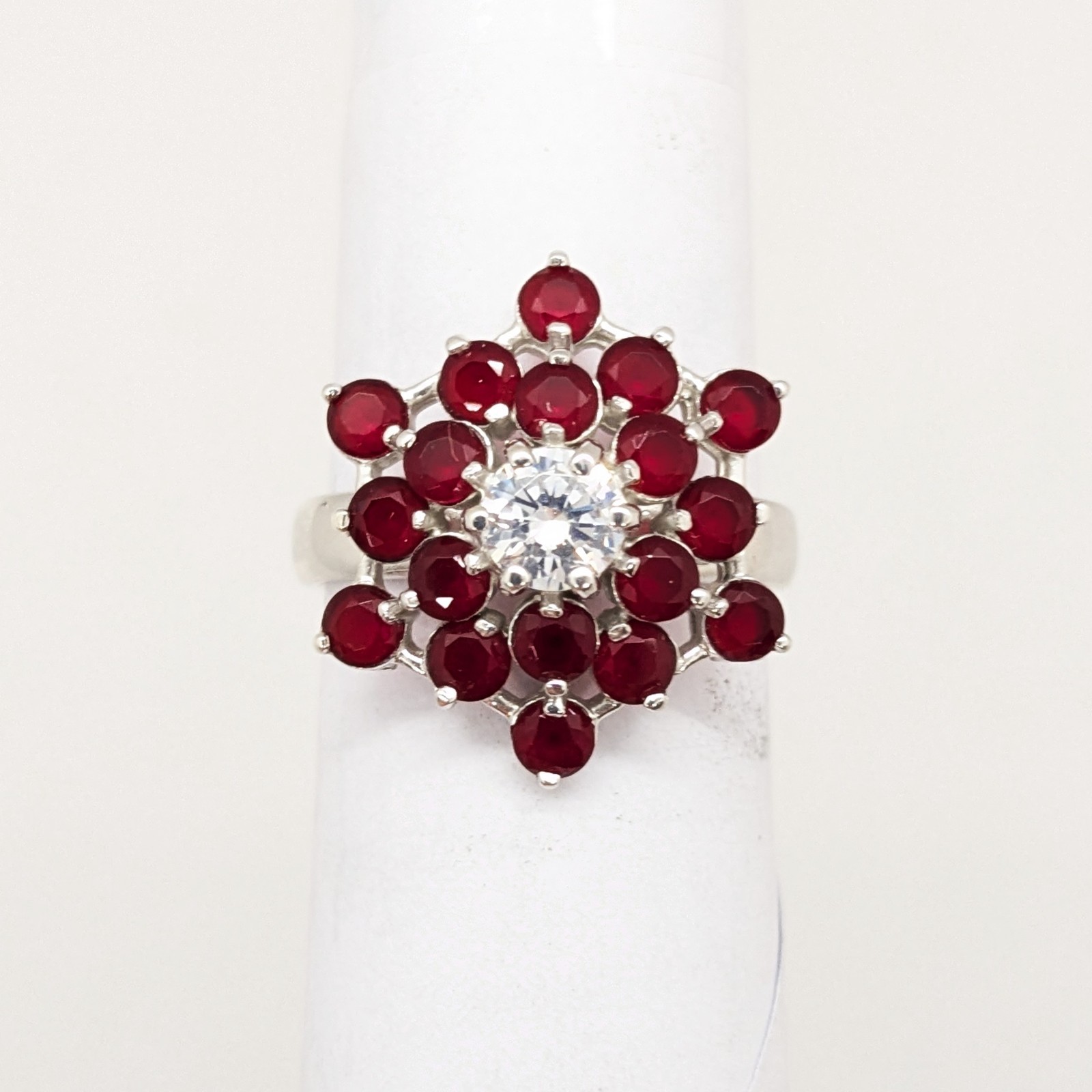 Vintage Luxury RING Sterling Silver 925 with Bright Stones -size: 7.5 (18mm) #68