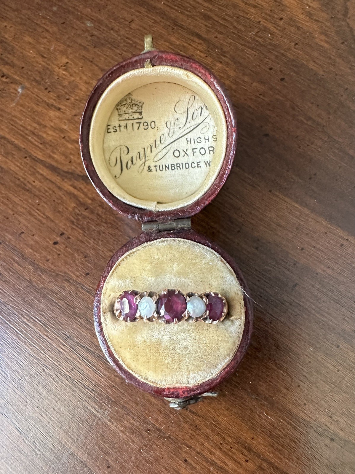 💎 Antique Edwardian 18K Ruby & Pearl Five-Stone Pinky Ring – Size 4.25