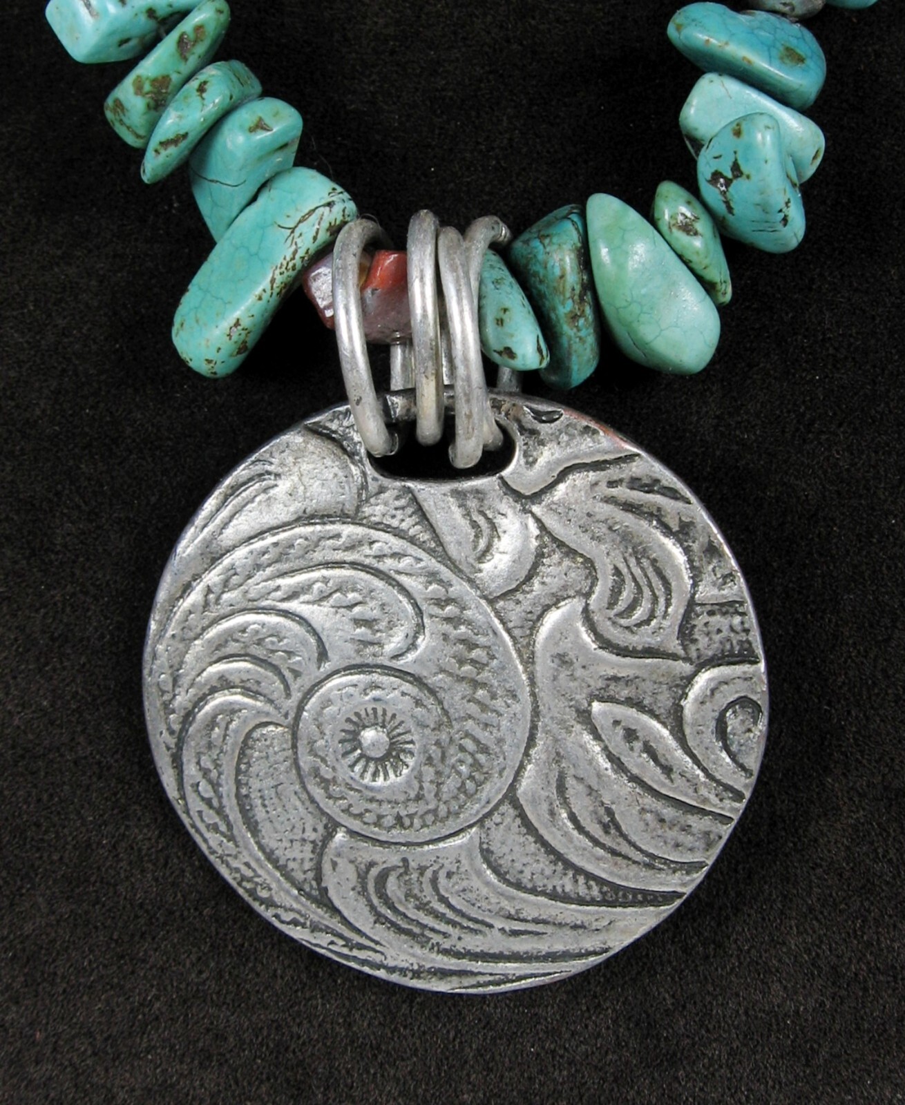 COLDWATER CREEK Vintage Green Turquoise Stone Bead Spiral PENDANT Silvertone 18″