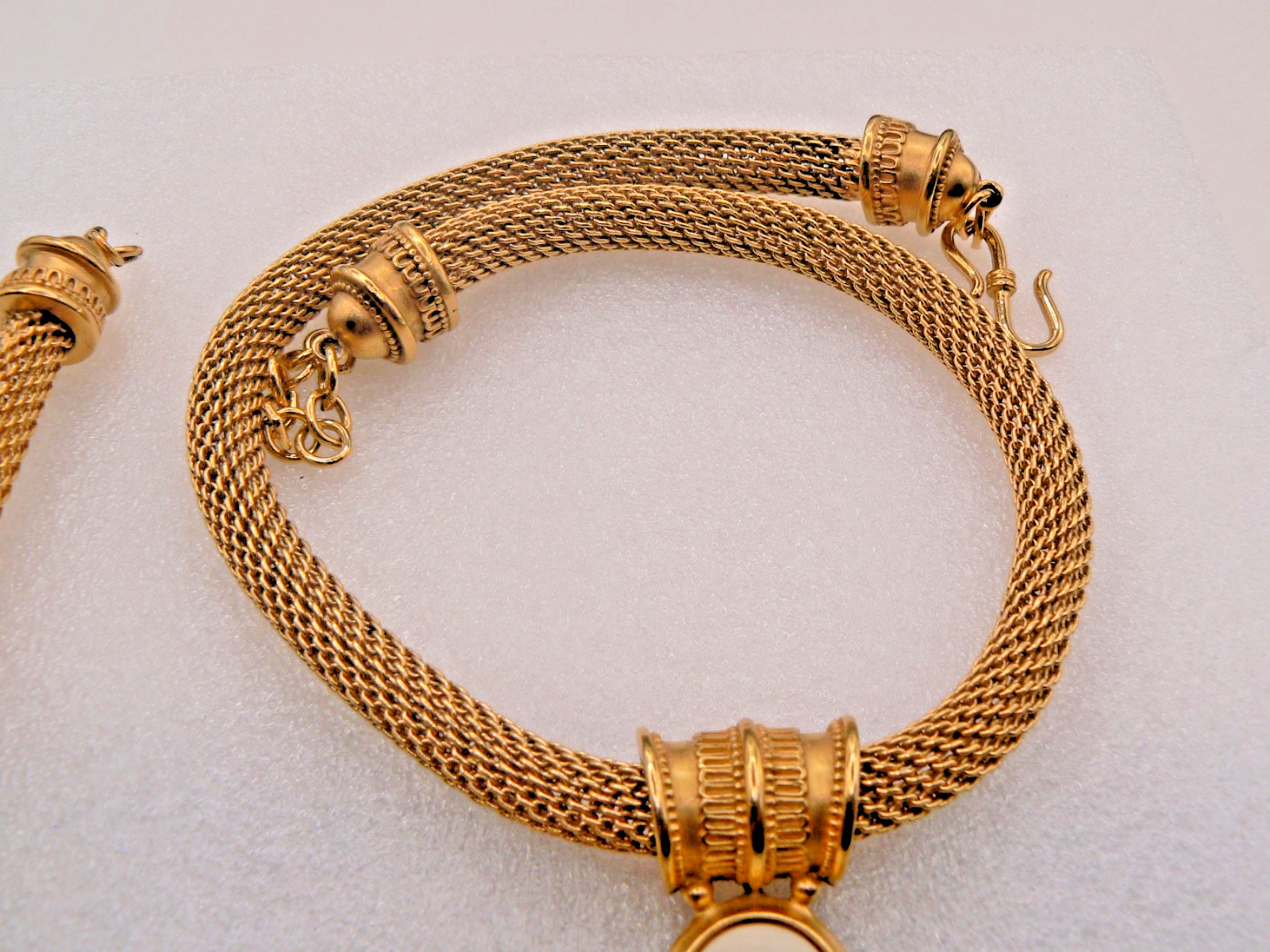 VTG Monet Gold Toned Meshed Chain Necklace with Matching Complementary 17” Neckl